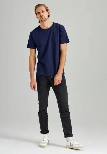 THOKKTHOKK ThokkThokk TT02 T-Shirt Herren (GOTS, vegan, Bio-Baumwolle), Midnight (blau), – Produktbild 3 von 5