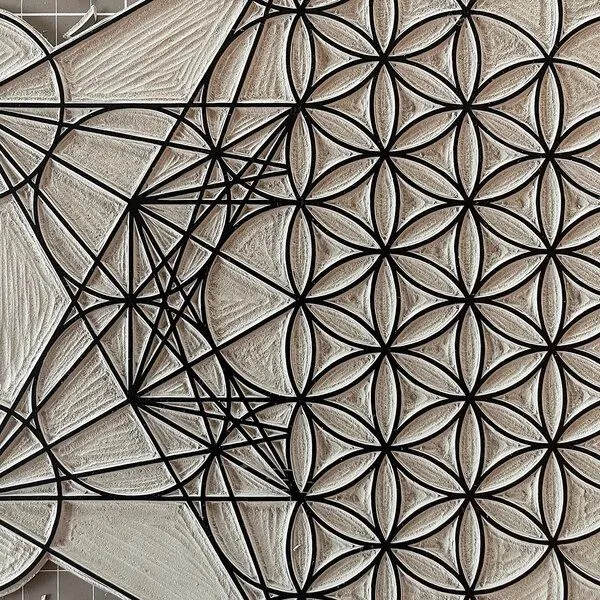 Veskor Cassiopeia Veskor Cassiopeia METAFLOWER Heilige Geometrie Linoldruck | 35 × 35 cm | Kupfer auf Schwarz – Produktbild 2 von 4
