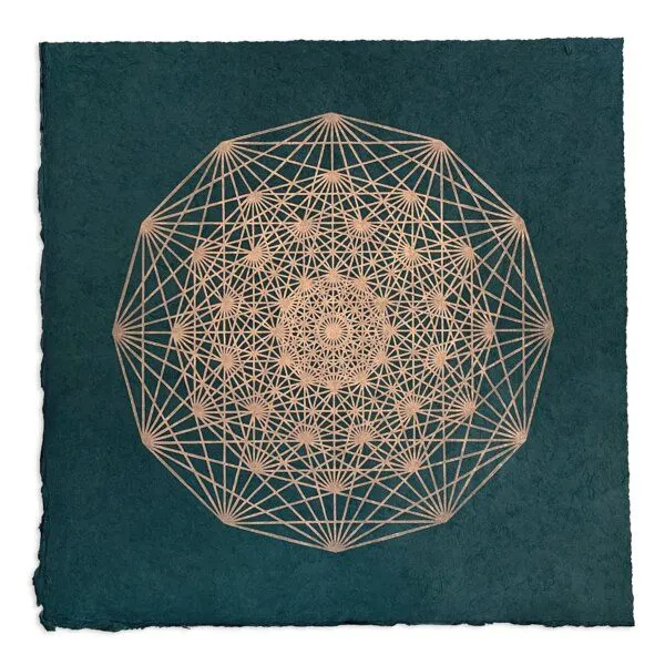 Veskor Cassiopeia Veskor Cassiopeia DEMIHEPTERAKT Heilige Geometrie Linoldruck | 40 × 40 cm | Kupfer auf Smaragdgrün – Produktbild 1 von 4