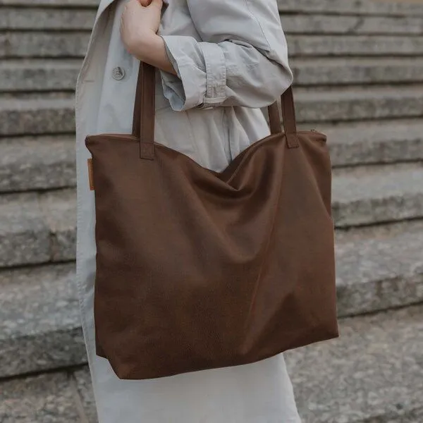 BOWLEANIES TASCHEN BOWLEANIES TASCHEN Mom Bag | Großer Shopper aus Lederfaserstoff mit Reißverschluss, Chocolate, – Produktbild 1 von 3
