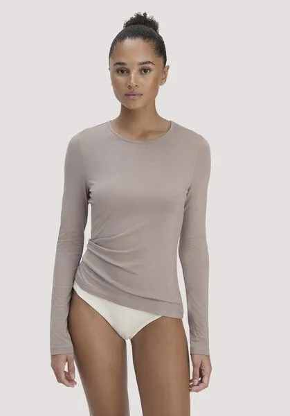 hessnatur hessnatur Longsleeve PURE FLOW aus TENCEL Modal, Mandelbraun, – Produktbild 1 von 4
