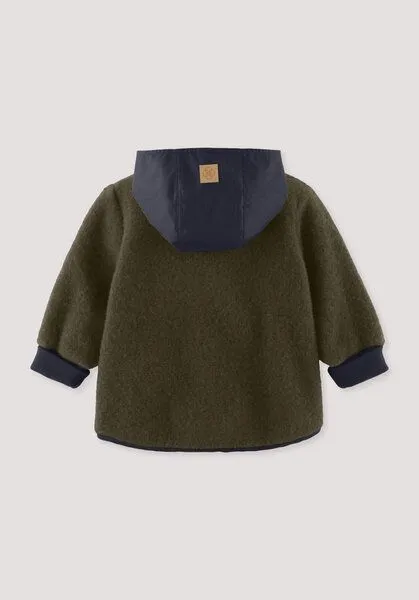 hessnatur hessnatur Wollfleece-Jacke mit Patch aus Bio-Merinowolle, Vintage oliv, – Produktbild 3 von 4