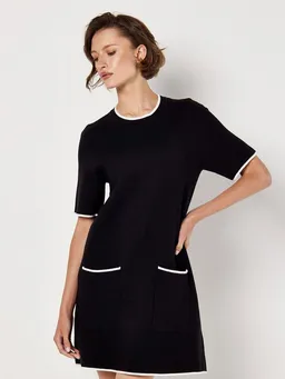Apricot Apricot Strickkleid Minikleid mit kontrastierten Paspeln – Produktbild 1 von 1