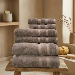 NATURAWALK NATURAWALK Handtuch aus 100% Bio-Baumwolle | Milano Deluxe | Taupe | in verschiedenen Größen – Produktbild 1 von 1