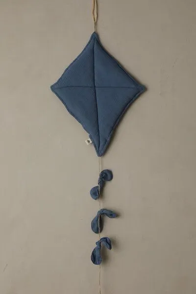 2 Stories 2 Stories KITE Wanddekoration aus Bio Musslin, Blau, – Produktbild 1 von 4