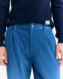 thinking mu Thinking MU Herren vegan Hose Wotan Locker Sitzend Mit Falten Cord Blau – Produktbild 1 von 1