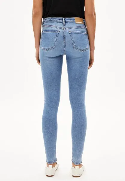 ARMEDANGELS ARMEDANGELS TILLAA Damen Skinny Jeans Mid Waist Bio-Baumwoll Mix X-Stretch, Sky blue, – Produktbild 2 von 4