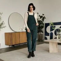NORDLICHT NORDLICHT Cord Latzhose Liv aus 100% Bio-Baumwolle – Produktbild 1 von 1