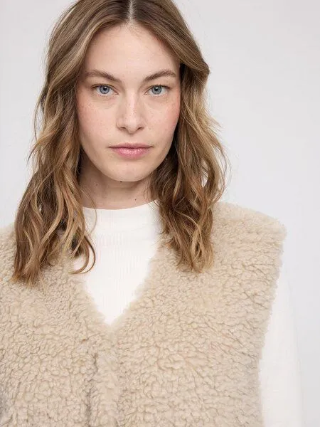 Mazine Mazine Damen Faux-Fur Weste, Natural (weiß), – Produktbild 3 von 4