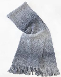 Alma & Lovis Alma & Lovis Strickschal im Colorchange aus Alpaka-Woll-Mix | Degrade Scarf – Produktbild 1 von 1