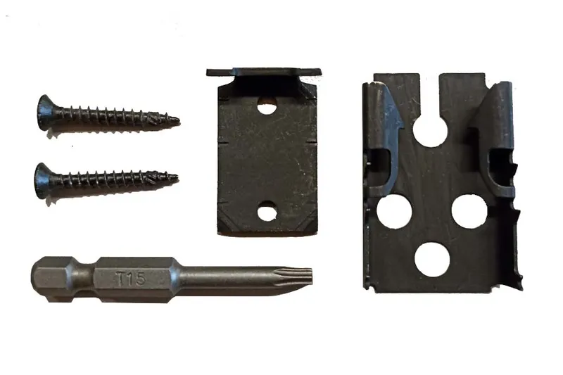 woodstore24 Anfangs- und Endclip für Holzterrassen mit seitl. Nut für unsichtbare Verschraubung, Edelstahl 20 Stück / Paket – Produktbild 1 von 1