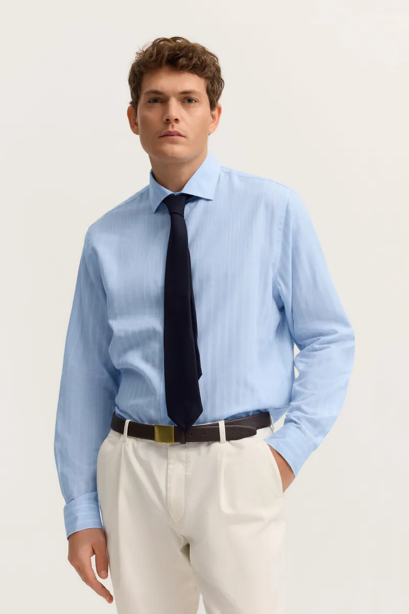 Bugatti Gestreiftes Hemd aus Tencel-Leinen mit Kentkragen in hellblau, Hellblau, – Produktbild 1 von 1