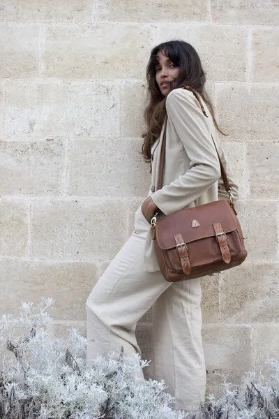Ritagli di G Ritagli di G Damen Messenger-bag NOA Leder - 100% Made in Italy, Dunkles leder, – Produktbild 4 von 4
