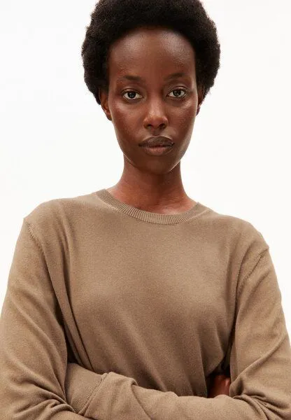 ARMEDANGELS ARMEDANGELS FINE KNIT Damen Pullover aus TENCEL Modal Mix, Amberwood, – Produktbild 2 von 3