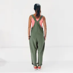 The Driftwood Tales The Driftwood Tales Damen vegan Jumpsuit Salbei Grün – Produktbild 1 von 1