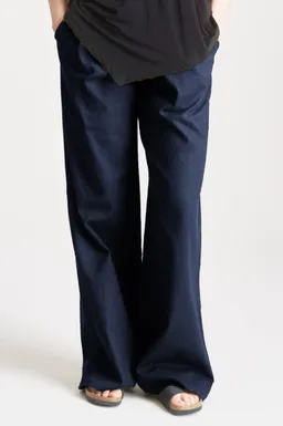 KOMODO KOMODO Damen vegan Hose Lion Navy – Produktbild 1 von 1
