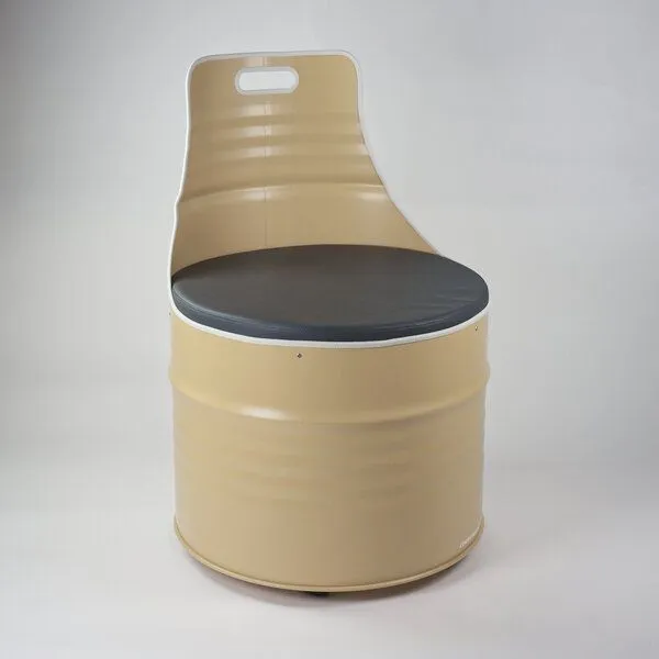 Lockengelöt Lockengelöt Sessel aus einem Hamburger Ölfass, Beige (gepulvert), – Produktbild 1 von 2