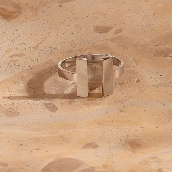 ELEKTROPULLI Größenvariabler Open Ring ca. Ø 18mm von Elektropulli, Silber, – Produktbild 2 von 3