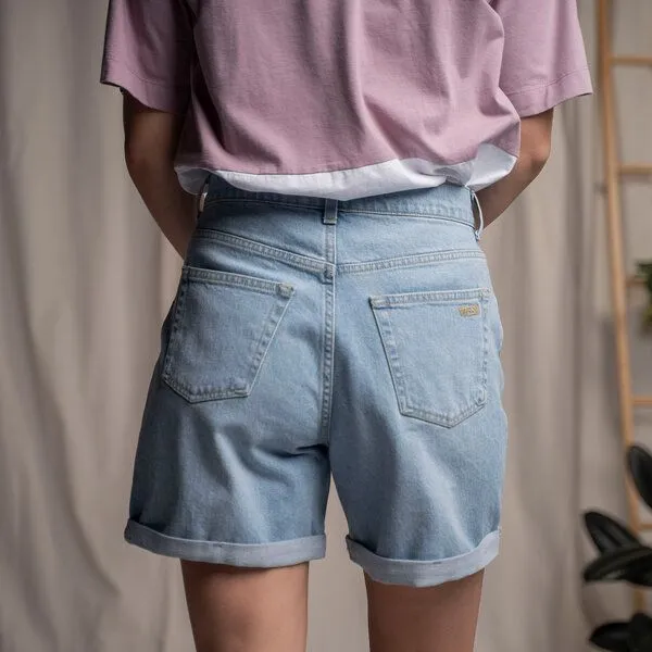 Vresh Clothing Vresh Clothing Stev - Jeans-Shorts aus Biobaumwolle, Hellblau, – Produktbild 2 von 4