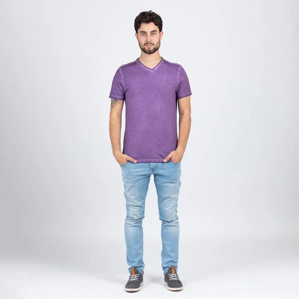 Lexi&Bö Lexi&Bö Herren Basic V-Neck mit Effektwaschung, Grape compote (lila), – Produktbild 2 von 4