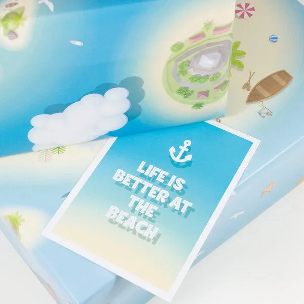 Bow & Hummingbird Bow & Hummingbird Postkarte "Life is better at ..." – Produktbild 2 von 4