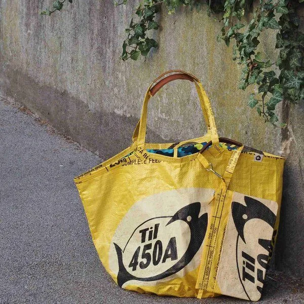 REFISHED fair fashion REFISHED fair fashion Tasche 'SOULMATE COTTON' Limitierte Edition! - upcycelte Fischfuttersäcke, #fish gelb-til/#cotton neon, – Produktbild 1 von 5