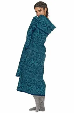Apu Kuntur Apu Kuntur Alpaka Wende-Jacquard Decke AIANA aus 100% Baby Alpaka – Produktbild 1 von 1