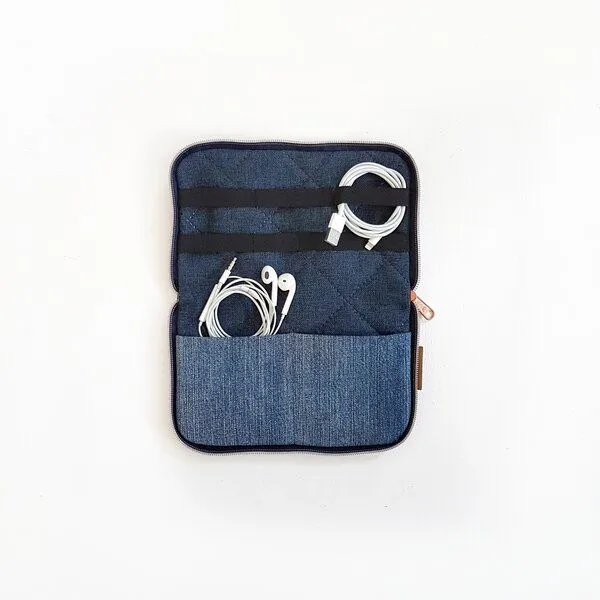 Bridge&Tunnel Bridge&Tunnel Kabel-Organizer Denim, Blau, – Produktbild 2 von 3