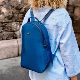 Ashoka Paris Ashoka Paris Lively Uppeal & Nylon Rucksack Marineblau – Produktbild 1 von 1