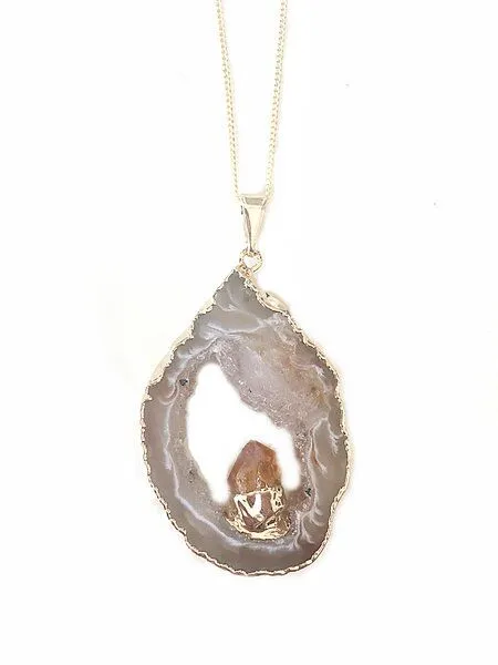 Crystal and Sage Crystal and Sage Halskette mit einer Achatscheibe und eingefasstem Zitrin – Produktbild 1 von 1