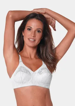 Triumph Stützender BH ohne Bügel - weiß - Gr. 90 C von Goldner Fashion – Produktbild 1 von 1