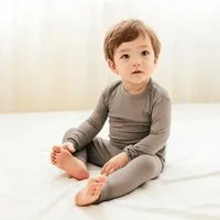 tetoi vienna tetoi-vienna TENCEL langarm Body und lange Hose Baby Set "Waldbad", Stone grey (grau), – Produktbild 1 von 1