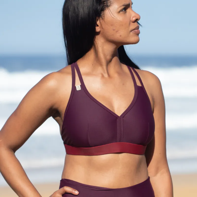 Inaska Inaska Damen vegan Sportliches Bikini-Oberteil Wild Berries Beere & Dunkelrot, Dunkelviolett, – Produktbild 1 von 2
