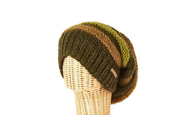 short'n'pietz short'n'pietz Schurwollmütze gestreift, handgestrickt, Schwarz antikbraun, – Produktbild 2 von 3