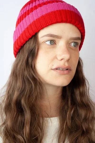 Kiwistories Kiwistories Strickmütze Slim Fit anliegend aus Merino-Wolle Unisex, Rosa, – Produktbild 1 von 4