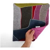nahtur design nahtur-design Dekokissen "zero-waste" aus kuscheliger Schurwolle | Unikate, Lotta, – Produktbild 1 von 2