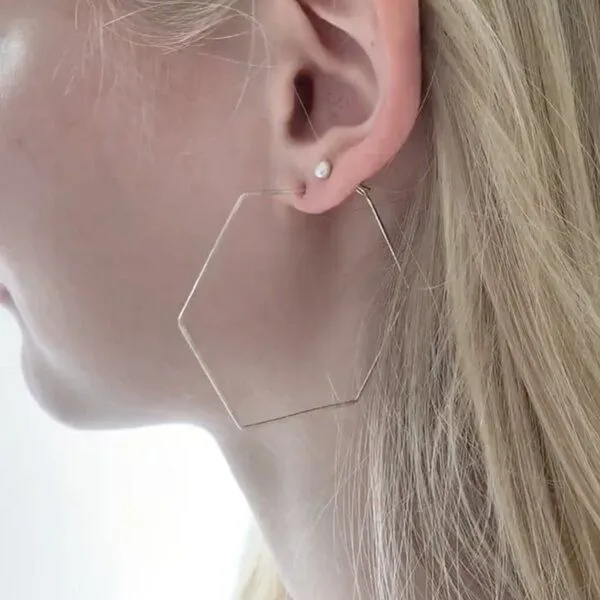 BELLYBIRD Jewellery BELLYBIRD Jewellery CREOLEN - Hexagon, gehämmert, S/M/L, Silber, – Produktbild 1 von 4