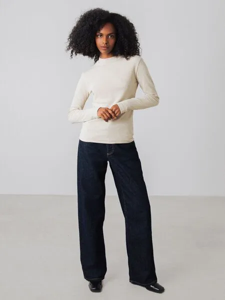 Honest Basics Honest Basics Damen Langarm Shirt mit Stehkragen aus Bio- und recycelter Baumwolle, Birke, – Produktbild 4 von 4