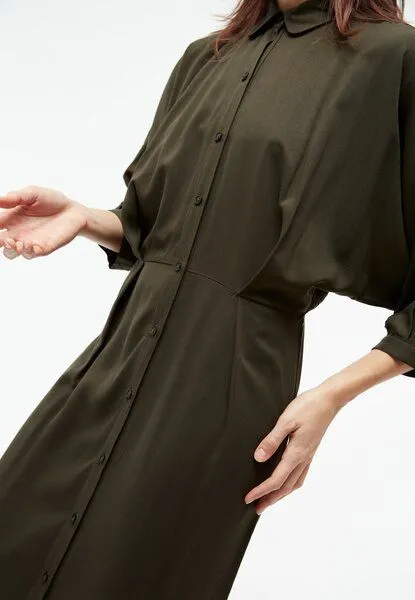 Givn Berlin Givn Berlin Tailliertes Kleid GBNATALINA aus LENZING ECOVERO mit dekorativen Falten, Dark olive, – Produktbild 3 von 4