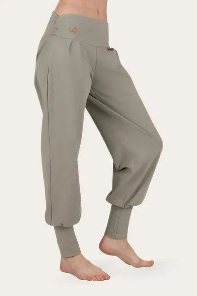 Urban Goddess Urban Goddess Yoga Hose Dakini, Smokey quartz (grau), – Produktbild 3 von 4