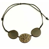Mekhada Mekhada Tagua Kette "Hostami", Länge verstellbar bis ca. 70 cm, Textilband, Steinnuß (Naturprodukt), Fairtrade – Produktbild 1 von 1