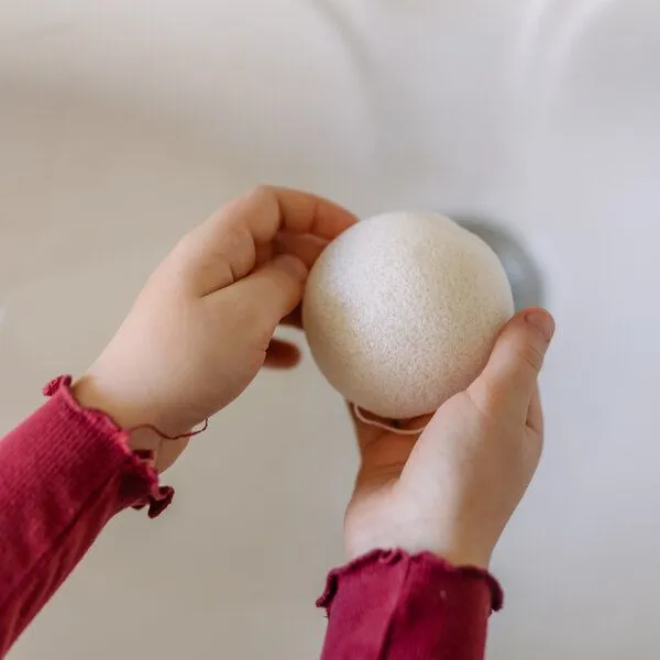 Croll & Denecke Croll & Denecke Konjac Gesichtspflegeschwamm – Produktbild 4 von 4