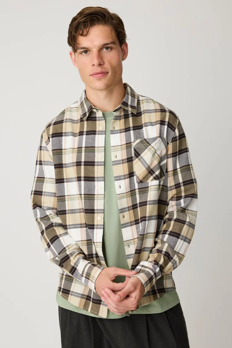KnowledgeCotton Apparel KnowledgeCotton Apparel Herren vegan Hemd Light Flannel Checkered Braun Kariert, Braun, – Produktbild 2 von 2