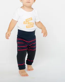 Babbily Babbily Superbequeme & langlebige Kita-Leggings - verstärkte Knie, GOTS, EU Produktion - Krabbel & Summ – Produktbild 1 von 1