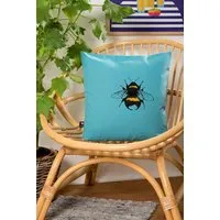 Hirschkind Hirschkind Bio-Kissenbezug 'Erdhummel' türkis mit schwarzem und gelbem Druck 40*40 cm – Produktbild 1 von 1