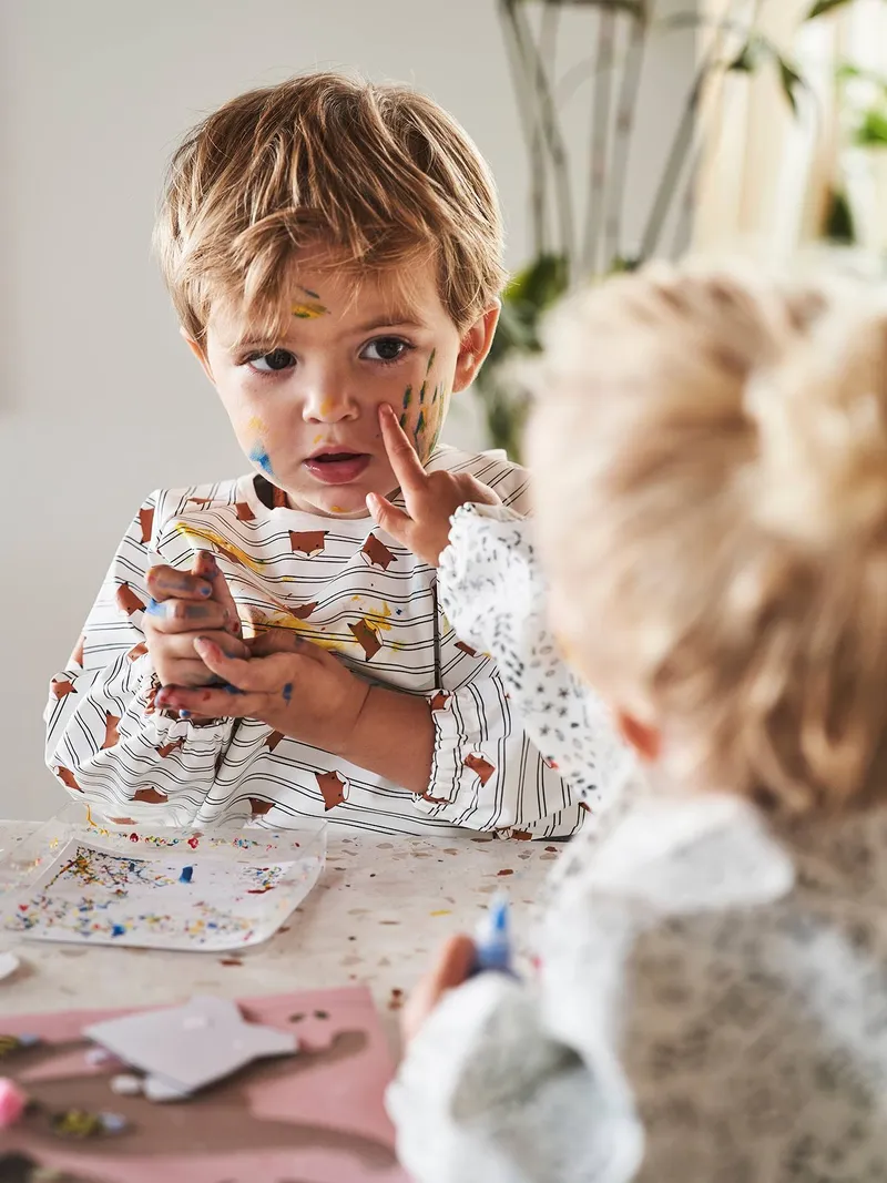 Vertbaudet Bedrucktes Baby Ärmellätzchen mit Auffangtasche, Mehrfarbig fuchs, – Produktbild 1 von 4
