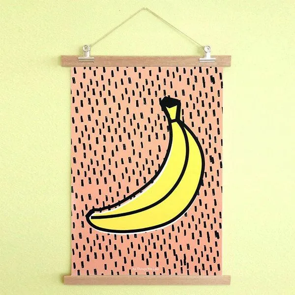 all the things we like all the things we like A4 Poster Banane mit Aufhängung – Produktbild 2 von 2