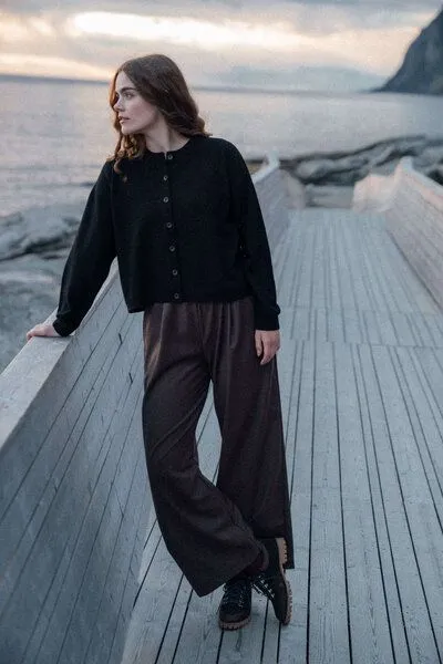 Kopyto Kopyto SAJMIRI RWS – leichter Damen-Cardigan aus Merinowolle, Schwarz, – Produktbild 1 von 4