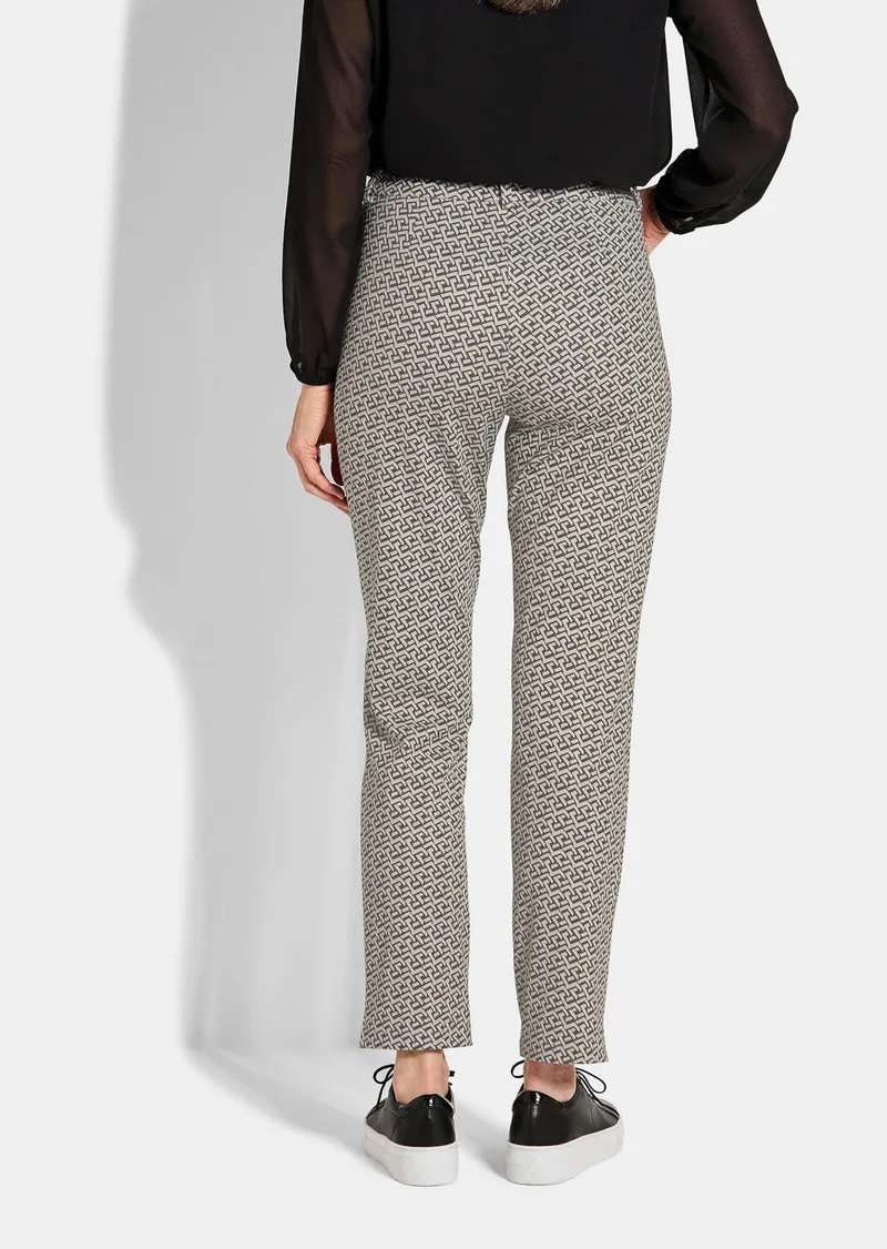 Goldner Druckhose LOUISA in Scuba-Qualität - schwarz / beige / gemustert - Gr. 245 von Goldner Fashion, Schwarz, – Produktbild 3 von 3