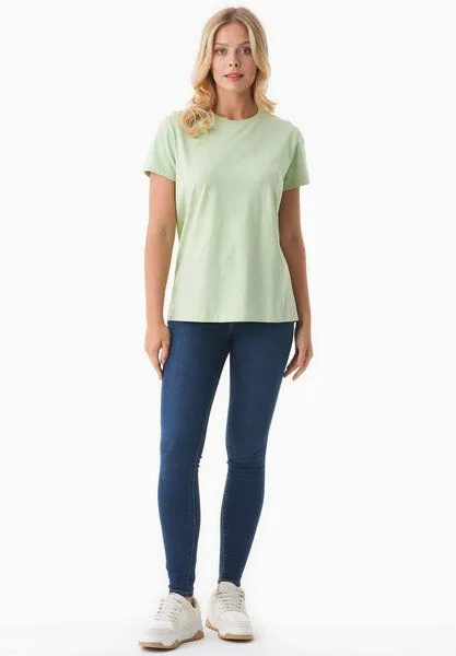 ORGANICATION ORGANICATION Damen Basic T-Shirt aus Bio-Baumwolle, Foam green, – Produktbild 2 von 4